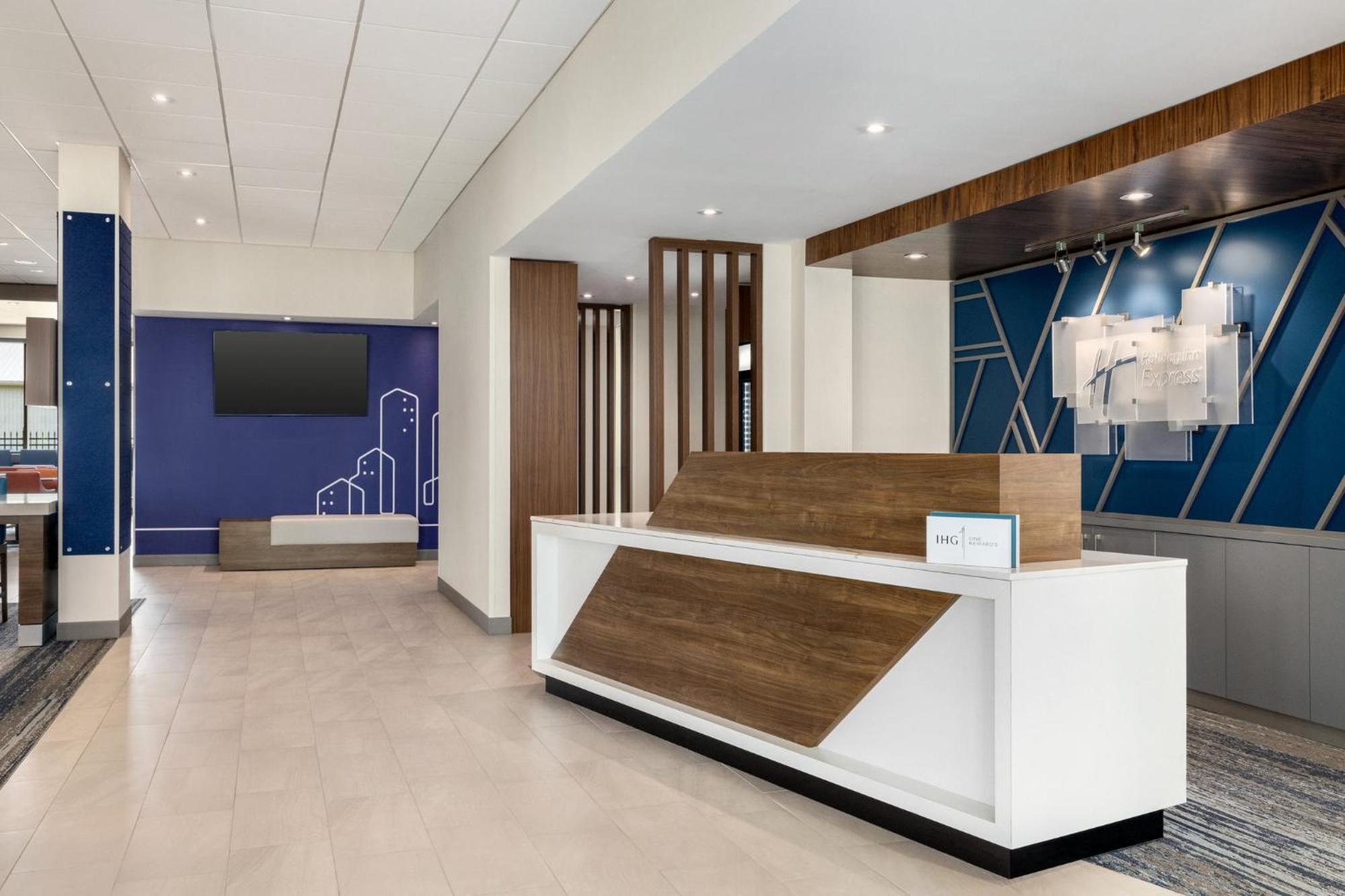 Holiday Inn Express - Strathroy By Ihg Eksteriør billede