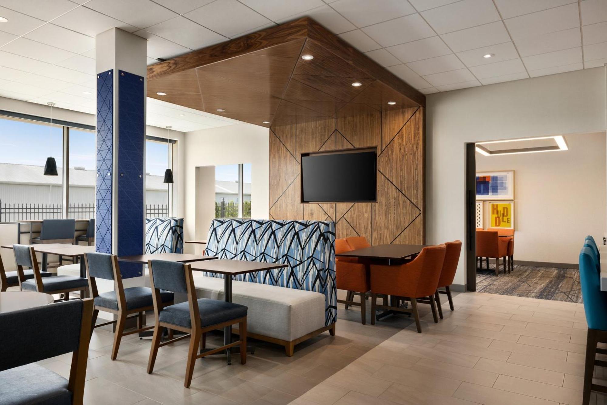 Holiday Inn Express - Strathroy By Ihg Eksteriør billede