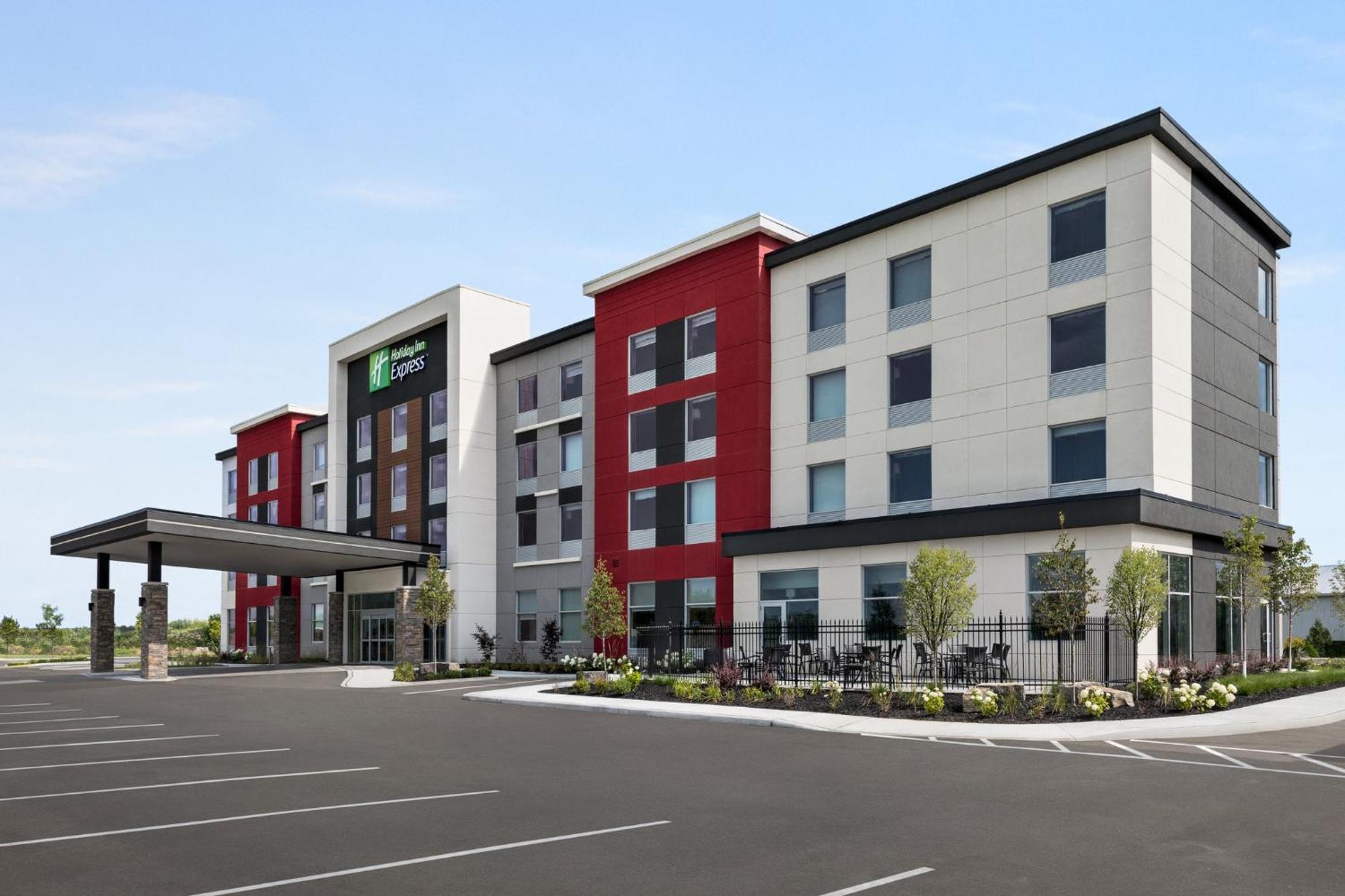 Holiday Inn Express - Strathroy By Ihg Eksteriør billede